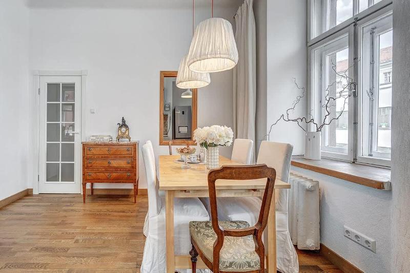 Domillion 2bdr Vilnius str antique apt Vl476 - image 9