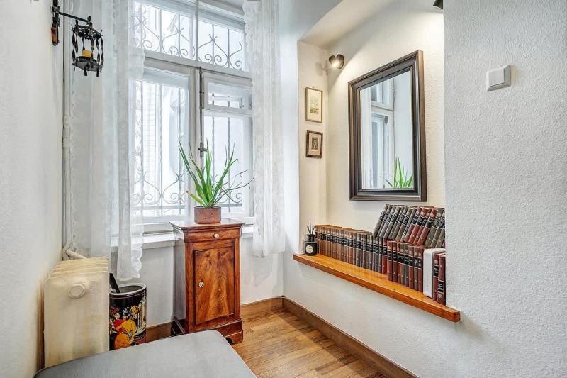 Domillion 2bdr Vilnius str antique apt Vl476 - image 15