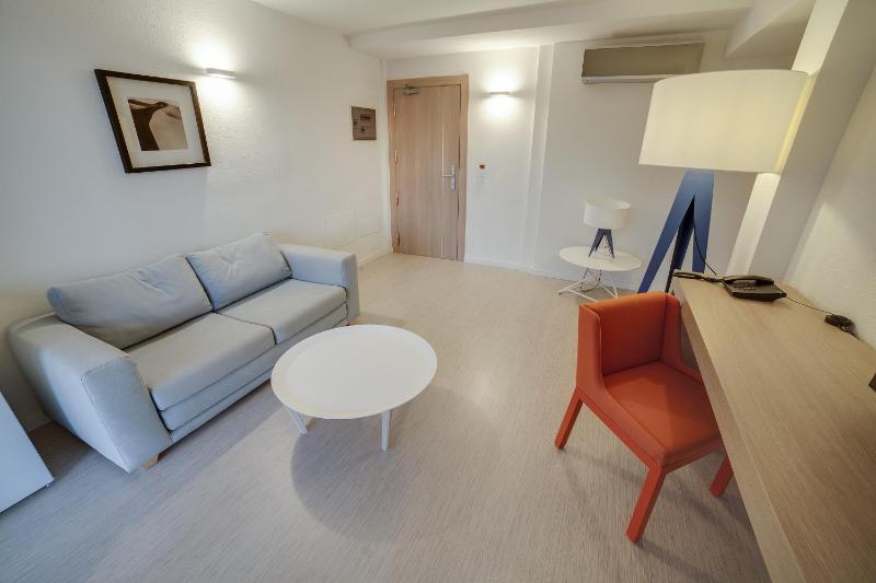 Riviera Vista - image 45