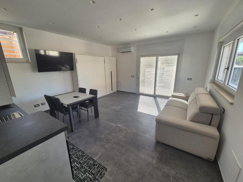 PALM BEACH HOUSE Fiumicino - image 5