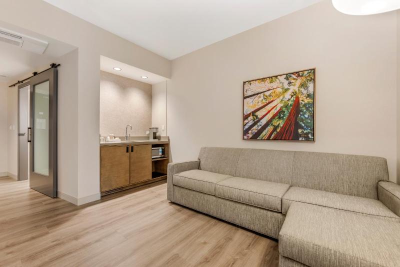 Cambria Hotel Portland - Pearl District - image 8