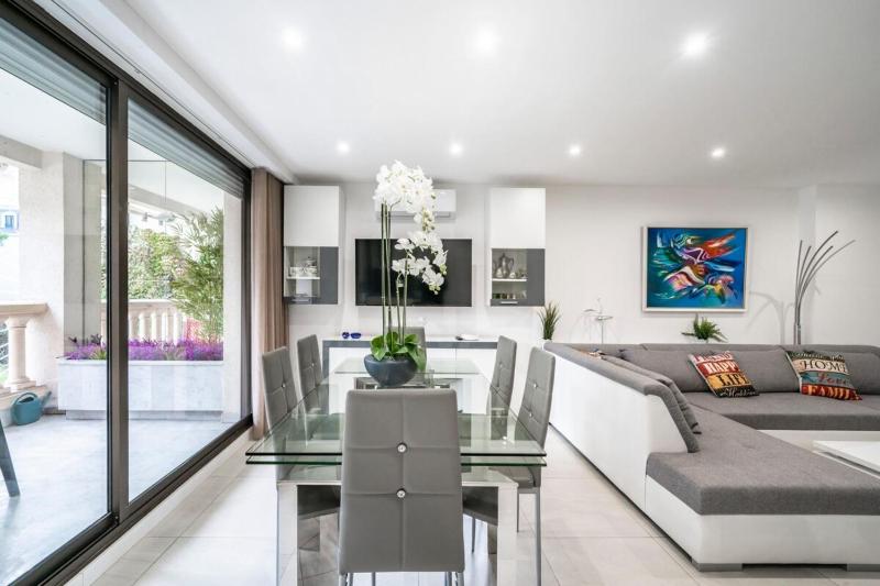 Wonderful 2 bedroom apartment - image 14
