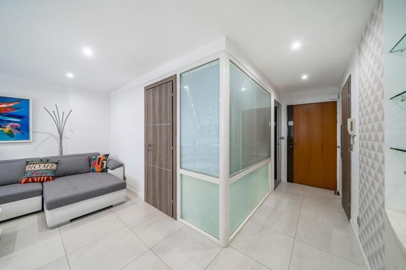 Wonderful 2 bedroom apartment - image 2