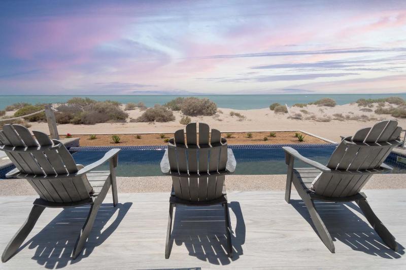 One-of-a-Kind Margaritaville Oceanfront/Laguna Shores - image 14