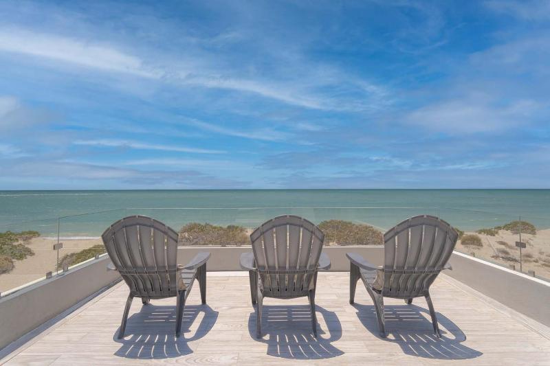 One-of-a-Kind Margaritaville Oceanfront/Laguna Shores - image 32