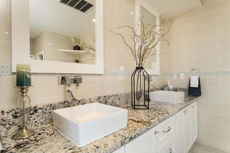 One-of-a-Kind Margaritaville Oceanfront/Laguna Shores - image 10