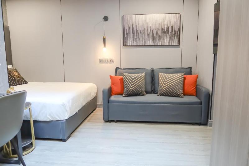 Comfy 2 Bedroom Apartment by ReCharge - image 8