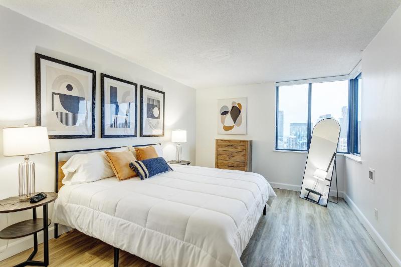 LaCité Cozy Apartment Close to Central Montreal - image 11