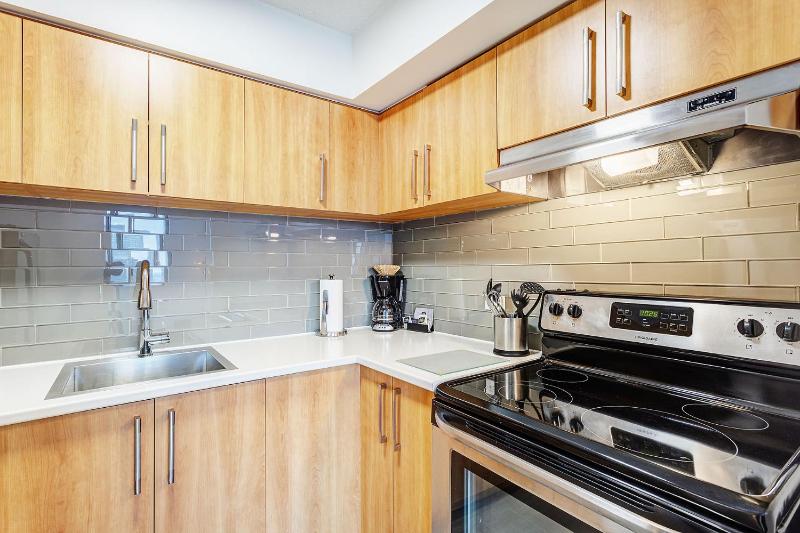 LaCité Cozy Apartment Close to Central Montreal - image 16