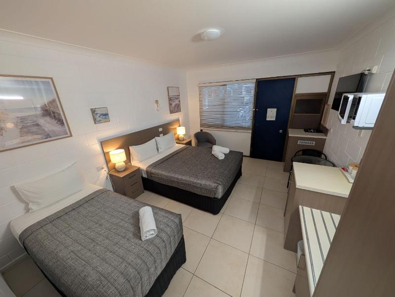 Moffat Beach Motel Caloundra - image 29