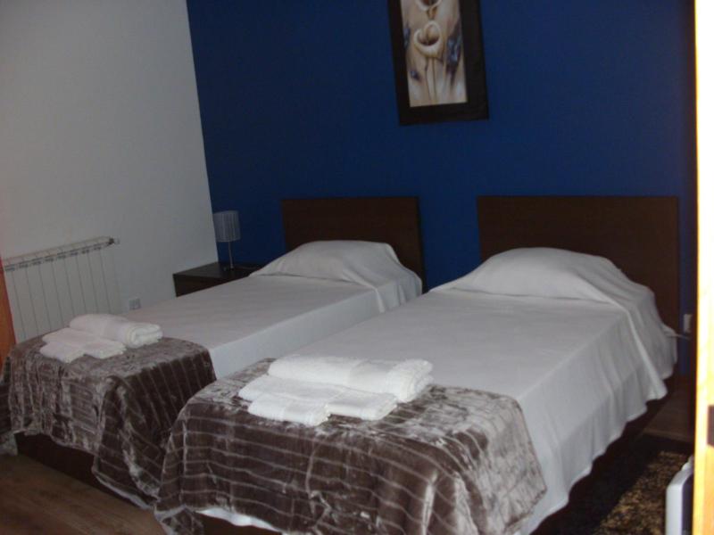 Single Room with Terrace image 1
