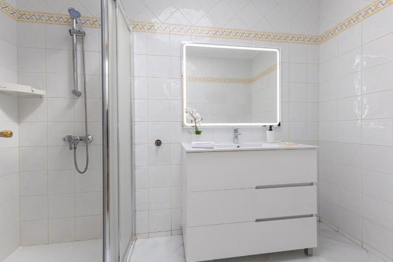 Careva Suites 21 by VillaGranCanaria - image 10