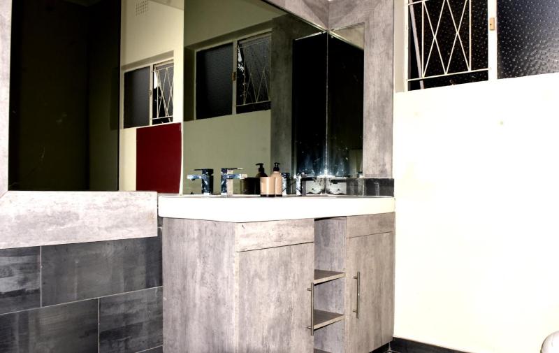 Private Guest Suite in Ferndale - image 6