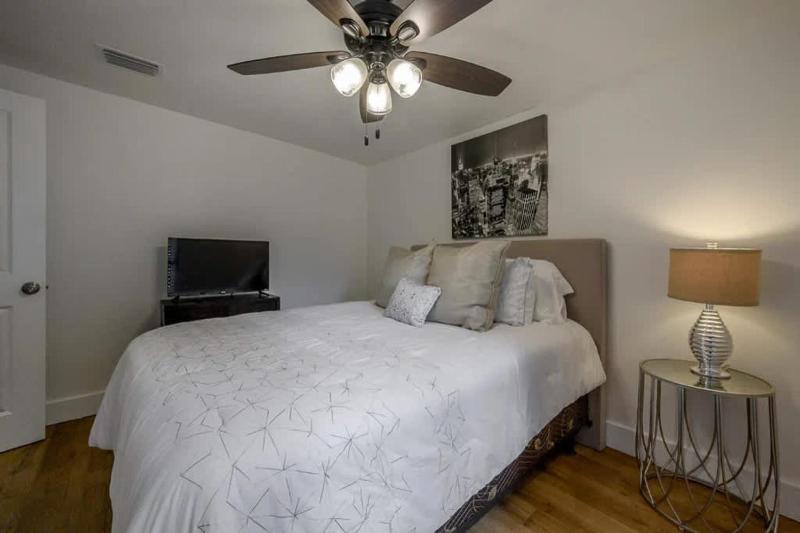 Renovated Seminole Heights Beauty - image 11