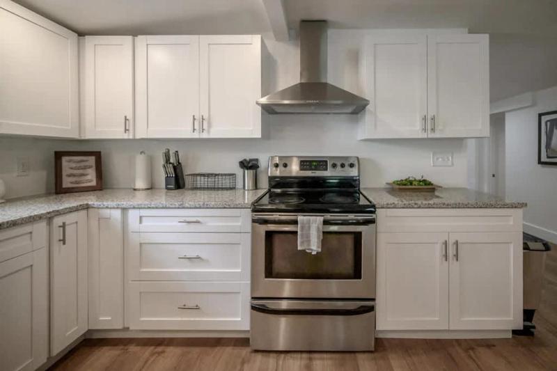 Renovated Seminole Heights Beauty - image 5