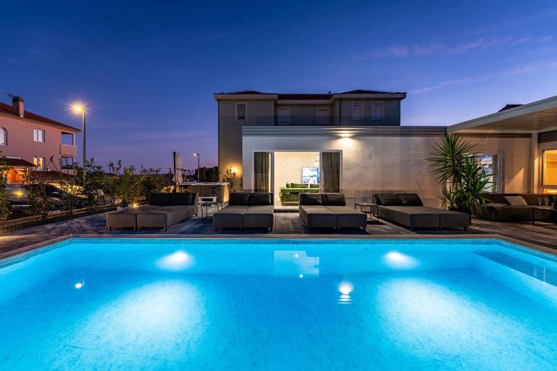 MY DALMATIA - Villa Amarilis with private swimming pool and jacuzzi - image 5