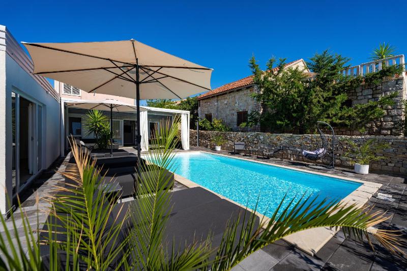 MY DALMATIA - Villa Amarilis with private swimming pool and jacuzzi - image 3