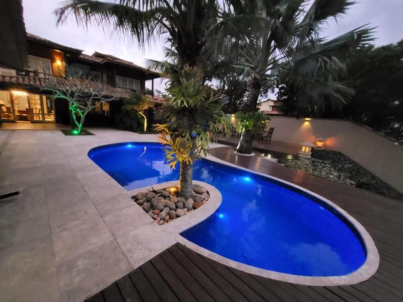 Mansion with sea access - image 11