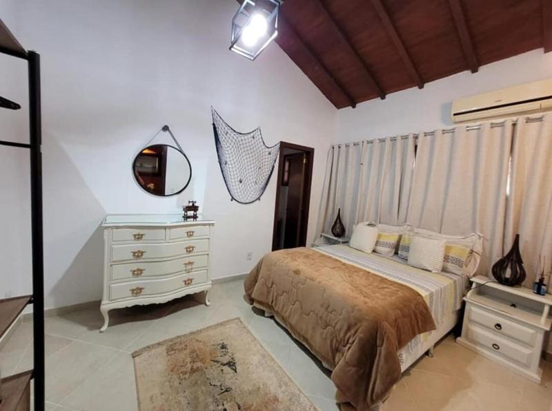 Mansion with sea access - image 24