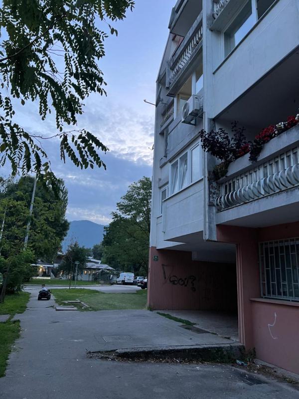 Lux Apartment Gusinjac - image 8