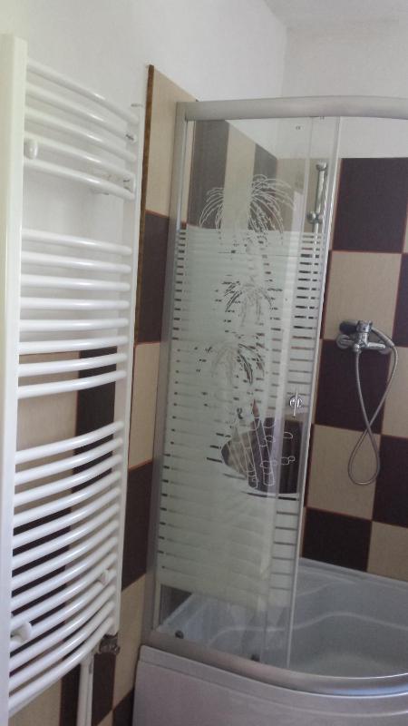 Triple Room with Private Bathroom image 4