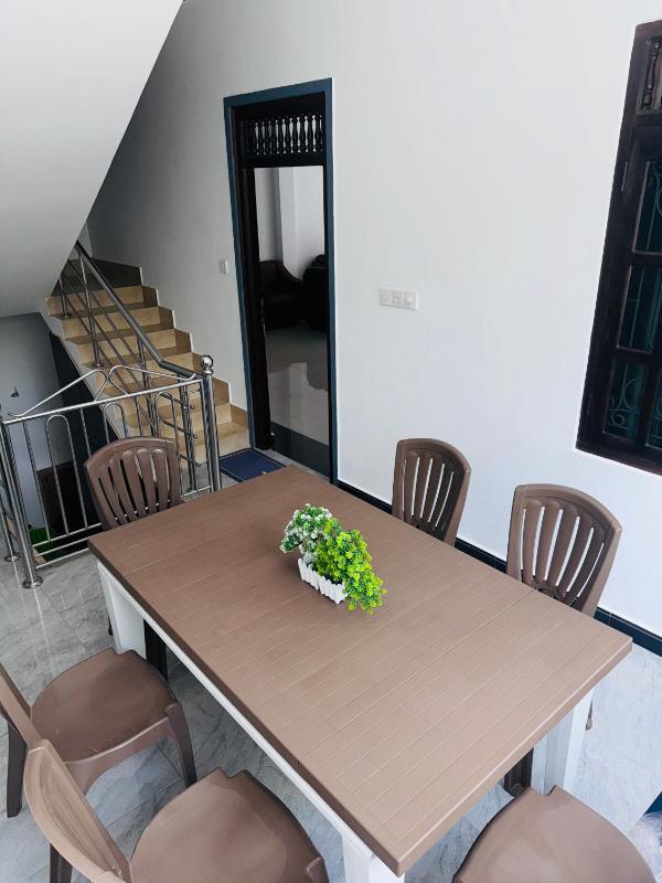 LM Guest House - image 6