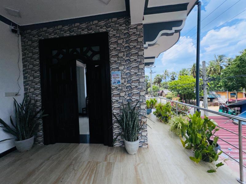LM Guest House - image 18