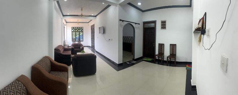 LM Guest House - image 8
