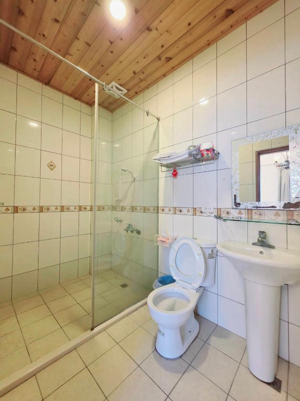Q House - image 19