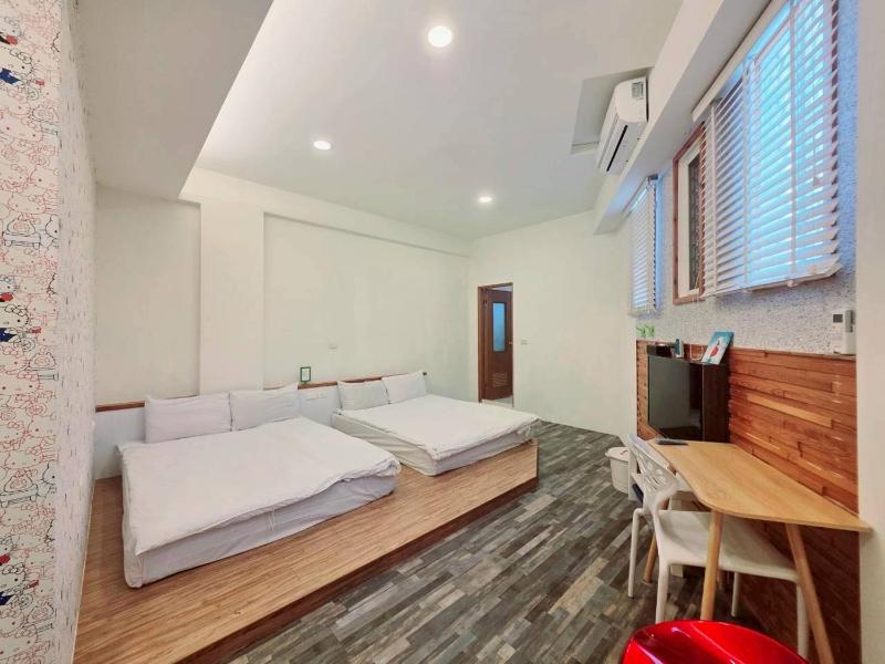 Q House - image 21