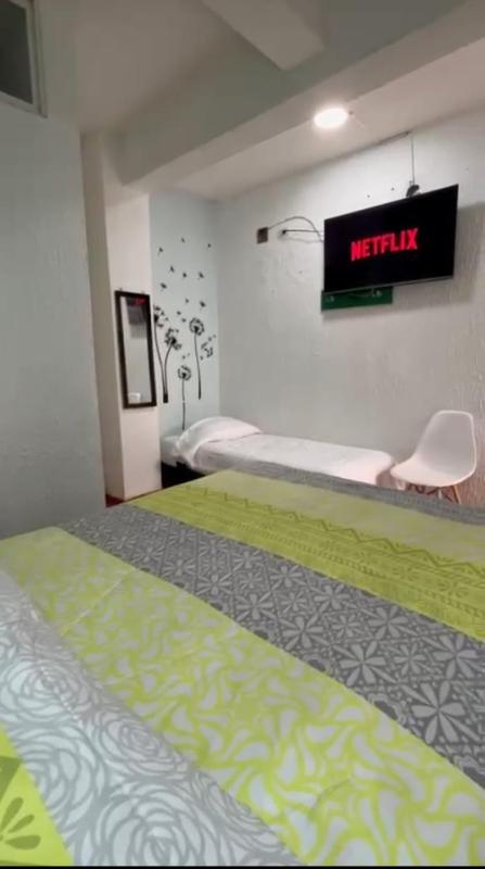 Hostal Brilliant - image 12