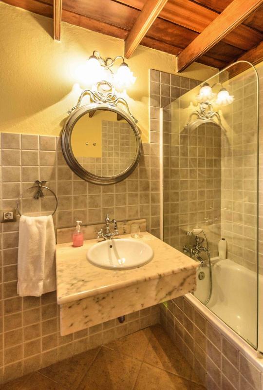 Superior Two-Bedroom Apartment image 4
