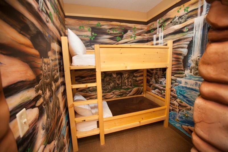 Wolf Pup Den Suite image 2