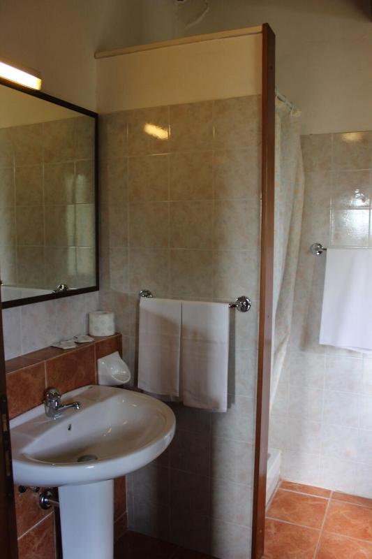 Basic Triple Room image 3