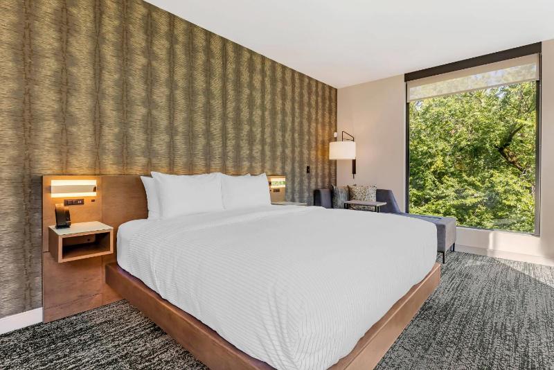 Cambria Hotel Portland - Pearl District - image 10