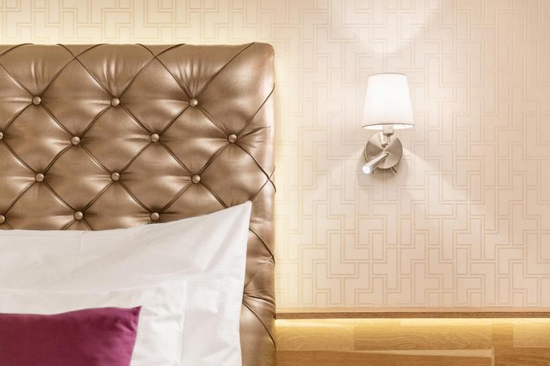 Deluxe Double or Twin Room with Balcony image 3