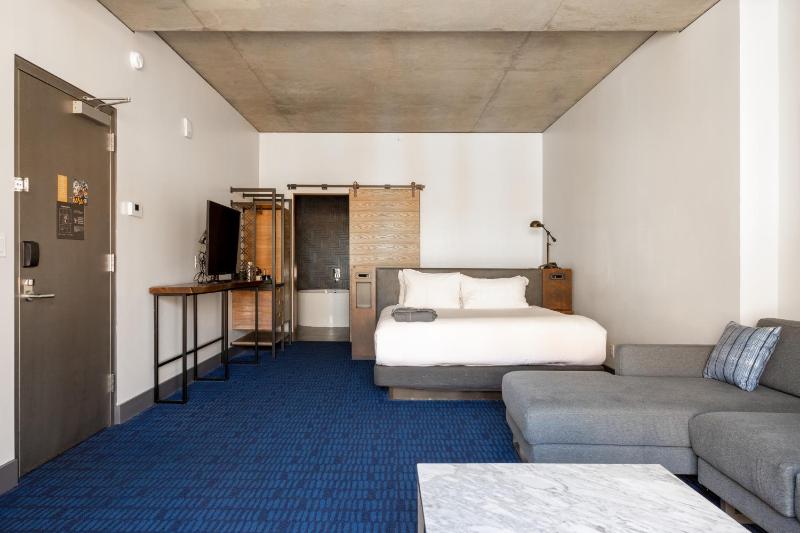 The Maven Hotel at Dairy Block - image 47