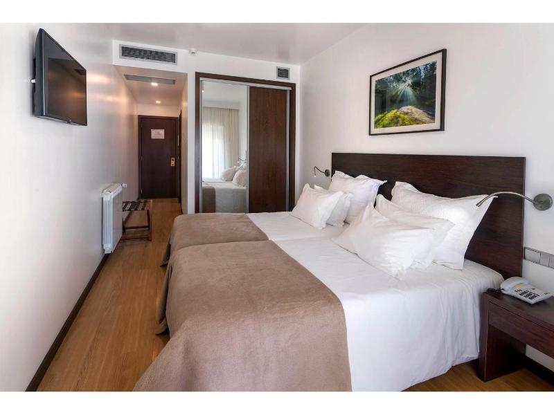 Superior Double or Twin Room image 2