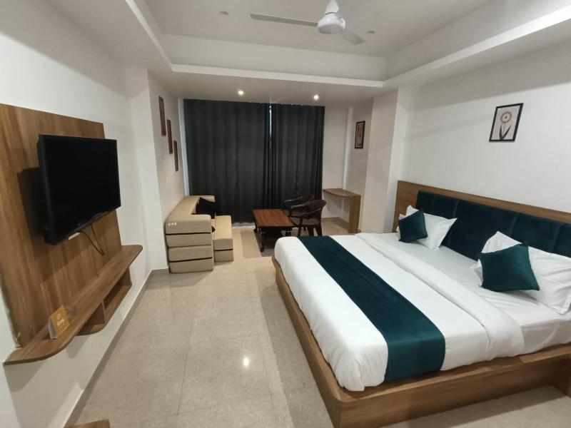 Hotel Raas Inn New Hotel - image 1