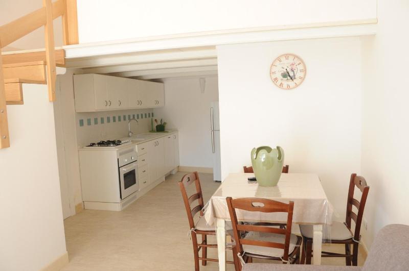 One-Bedroom Apartment with Split Level (4 Adults) image 4