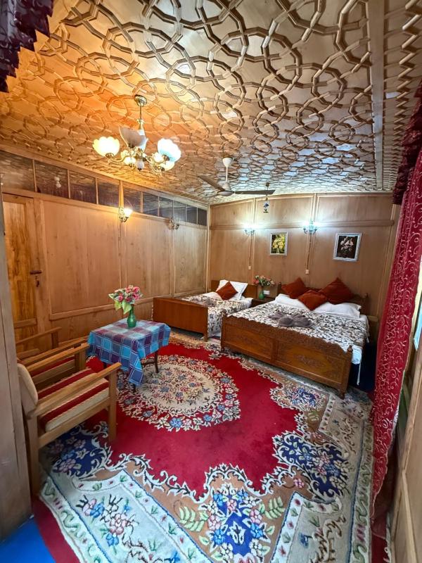 Houseboat Patloo Palace - image 8