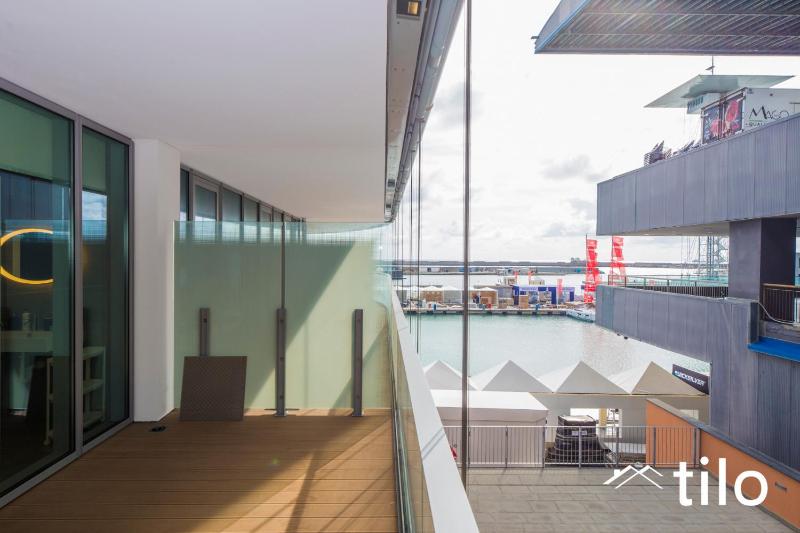 Waterfront Lux| Studio|A/C| Wifi By Tilo - image 14