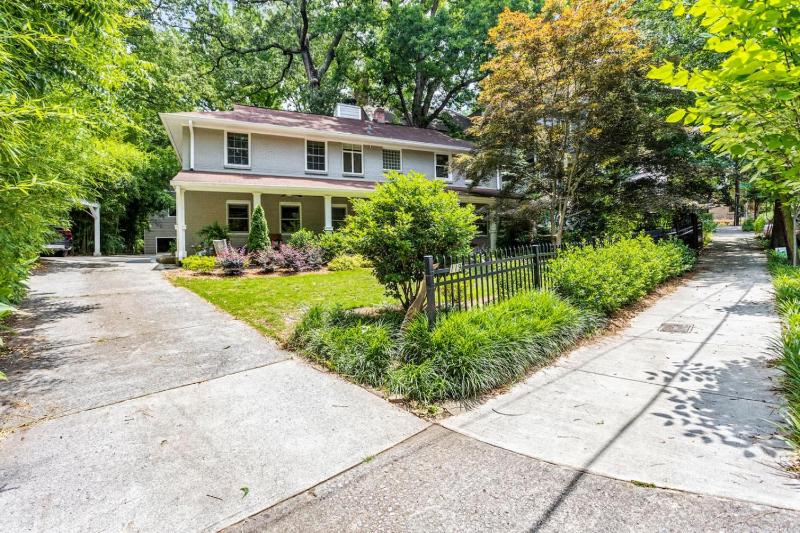 Inman Park Retreat-Walk to Krog Beltline and MARTA - image 7