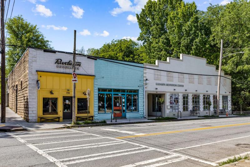 Inman Park Retreat-Walk to Krog Beltline and MARTA - image 4