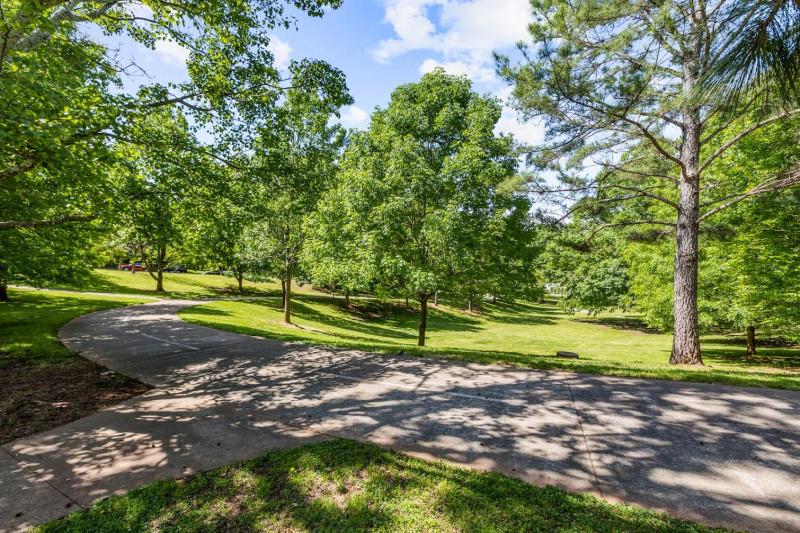 Inman Park Retreat-Walk to Krog Beltline and MARTA - image 25
