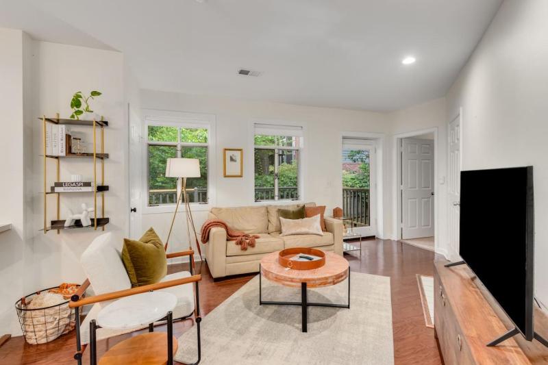 Inman Park Retreat-Walk to Krog Beltline and MARTA - image 21