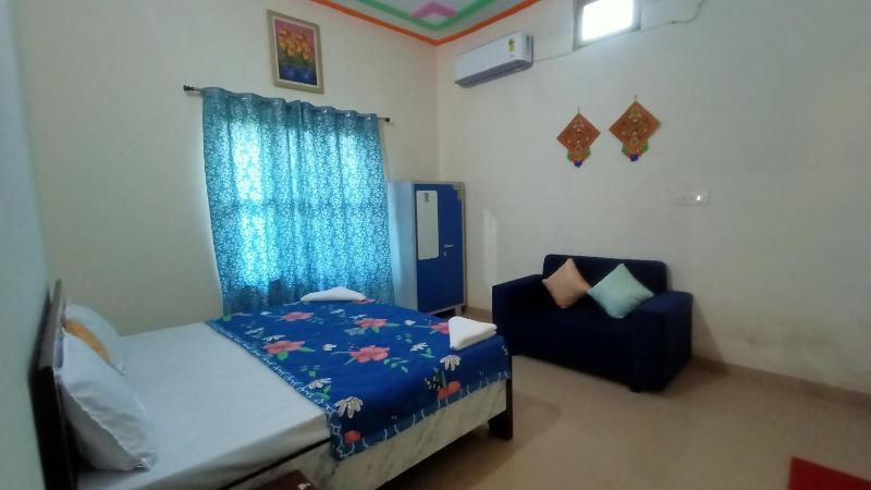 Kamla Kantam Home Stay - image 11