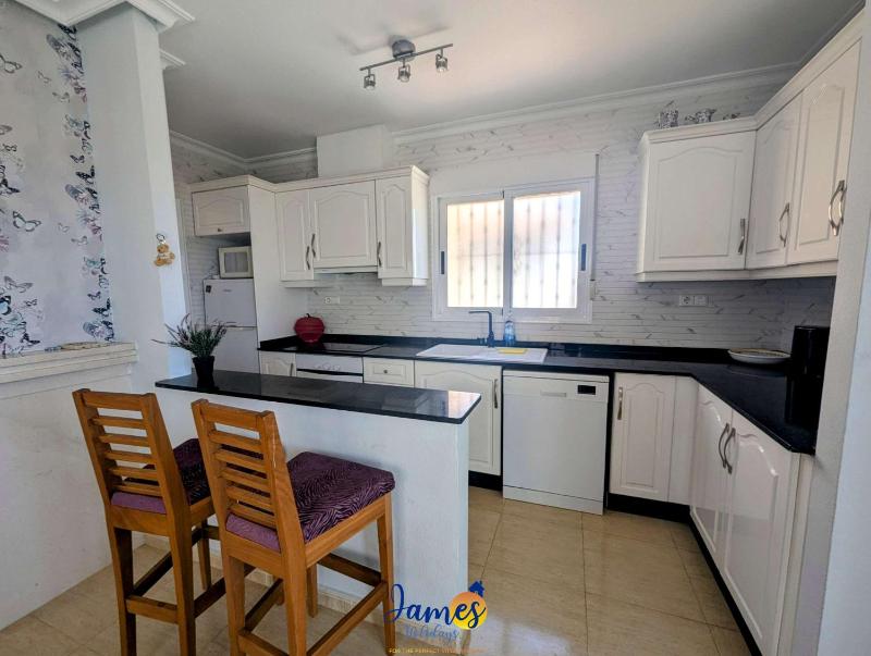 Los Dolses Family Villa with Private Pool LD07 - image 18