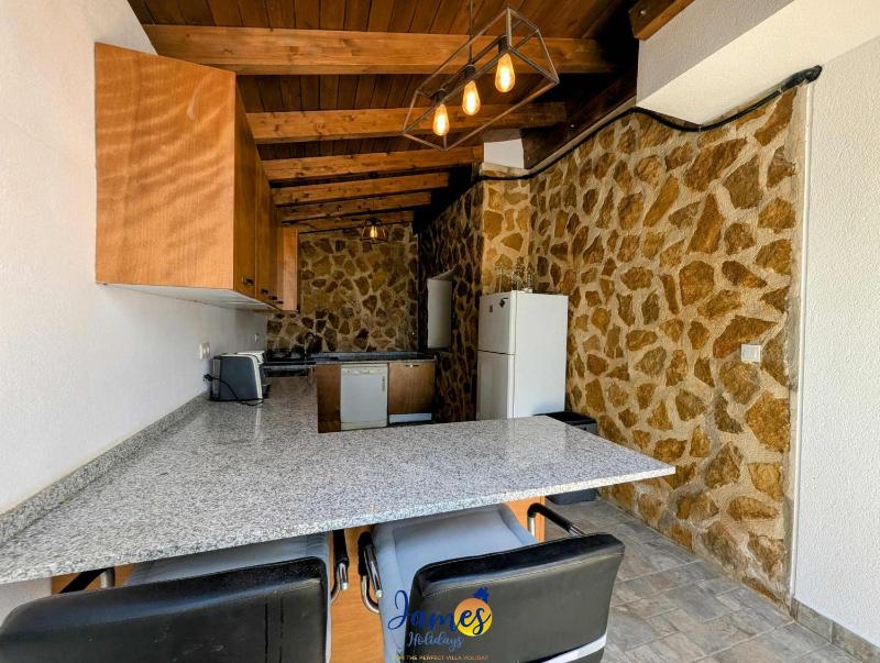 Los Dolses Family Villa with Private Pool LD07 - image 27