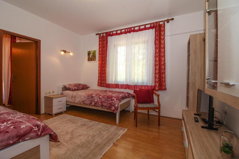 Klen in Smoljanci (Haus für 4 Personen) - image 29